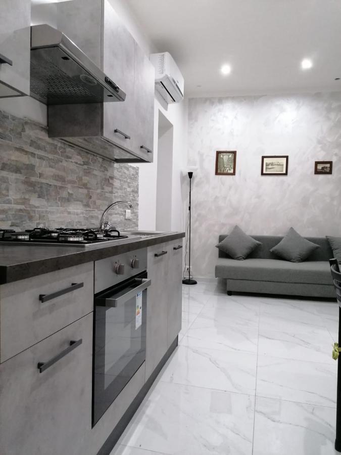 הוילה נאפולי Centro Storico Casa Elegante Per Famiglia מראה חיצוני תמונה