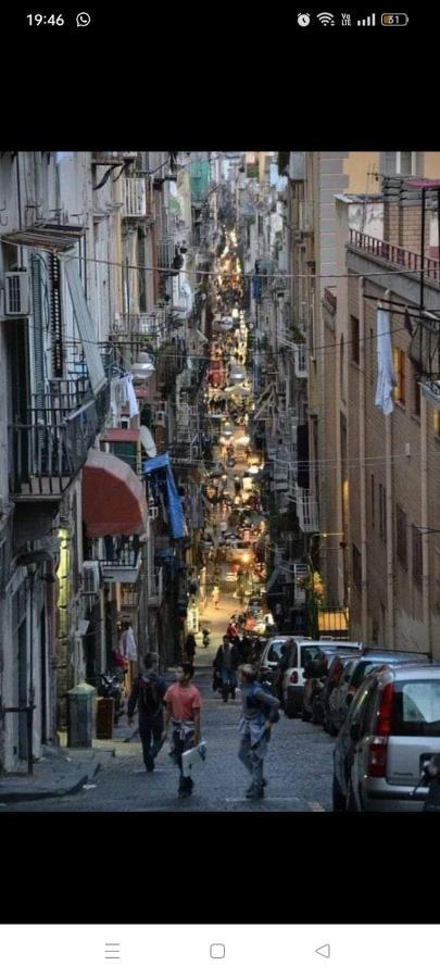 הוילה נאפולי Centro Storico Casa Elegante Per Famiglia מראה חיצוני תמונה